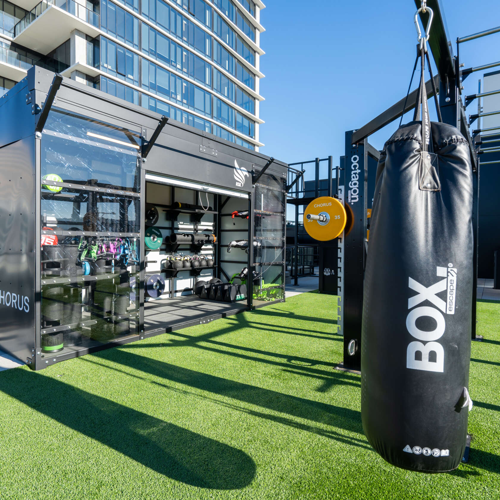 Luxury Apartments with Pool, Jacuzzi and Gym in San Francisco Chorus